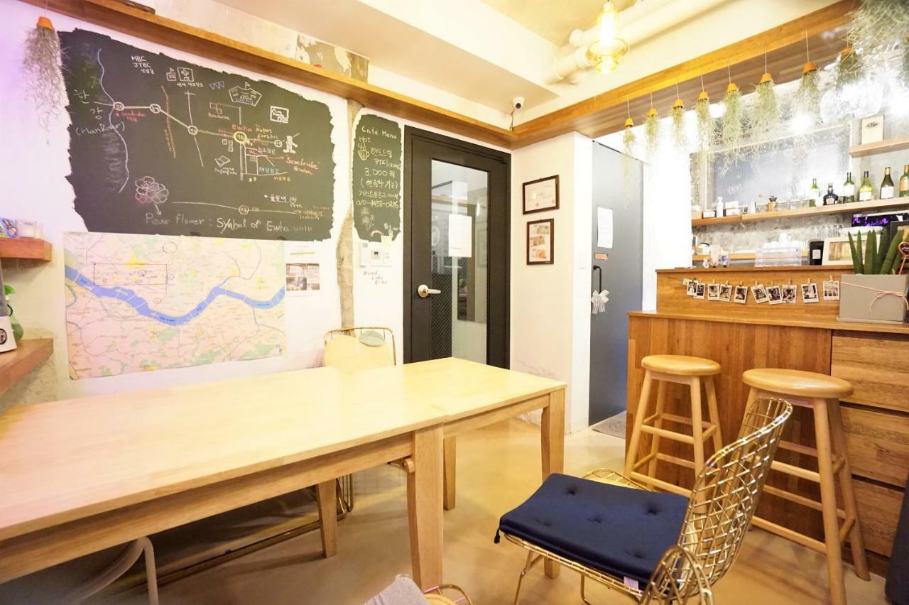 Seoulcube Ewha -Female Only Hotel Buitenkant foto